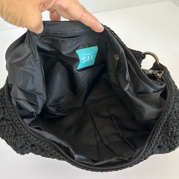 Black Sak Crocheted Sling Purse - Picture 3 of 7